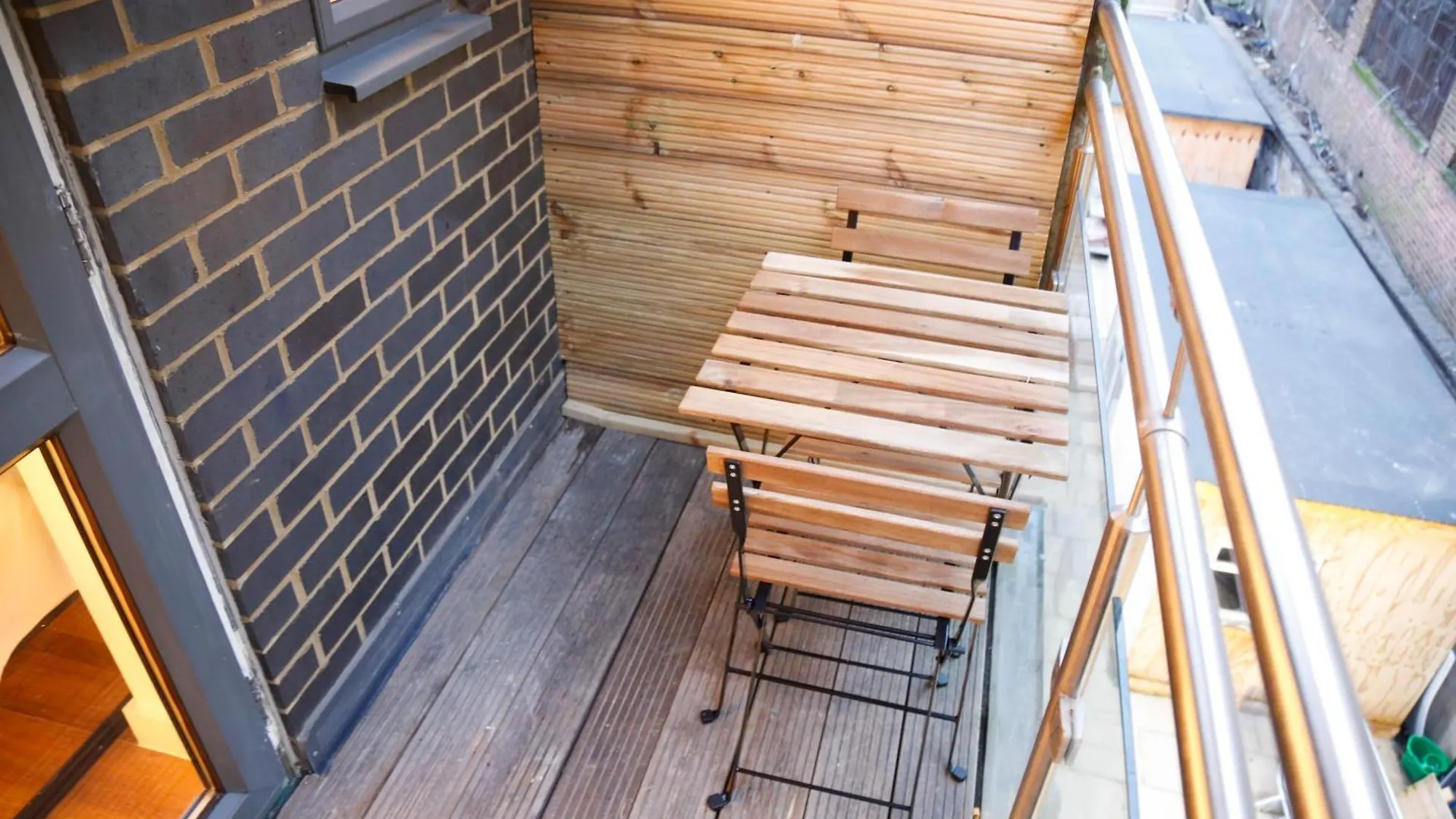 New Luxury Rooms In The Heart Of London Next To Shops, Cafes, Bars & Metro With Shared Bathrooms 0*,  Großbritannien