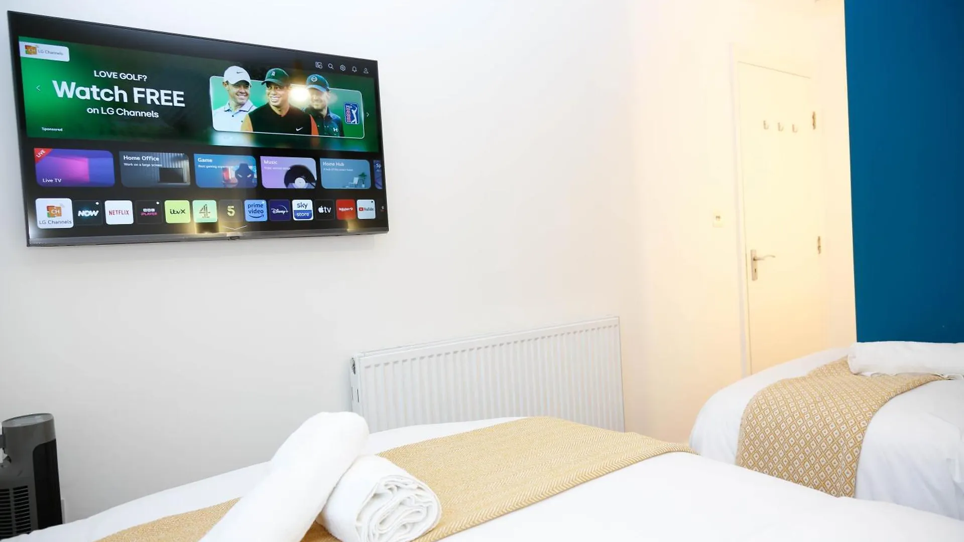 New Luxury Rooms In The Heart Of London Next To Shops, Cafes, Bars & Metro With Shared Bathrooms Großbritannien